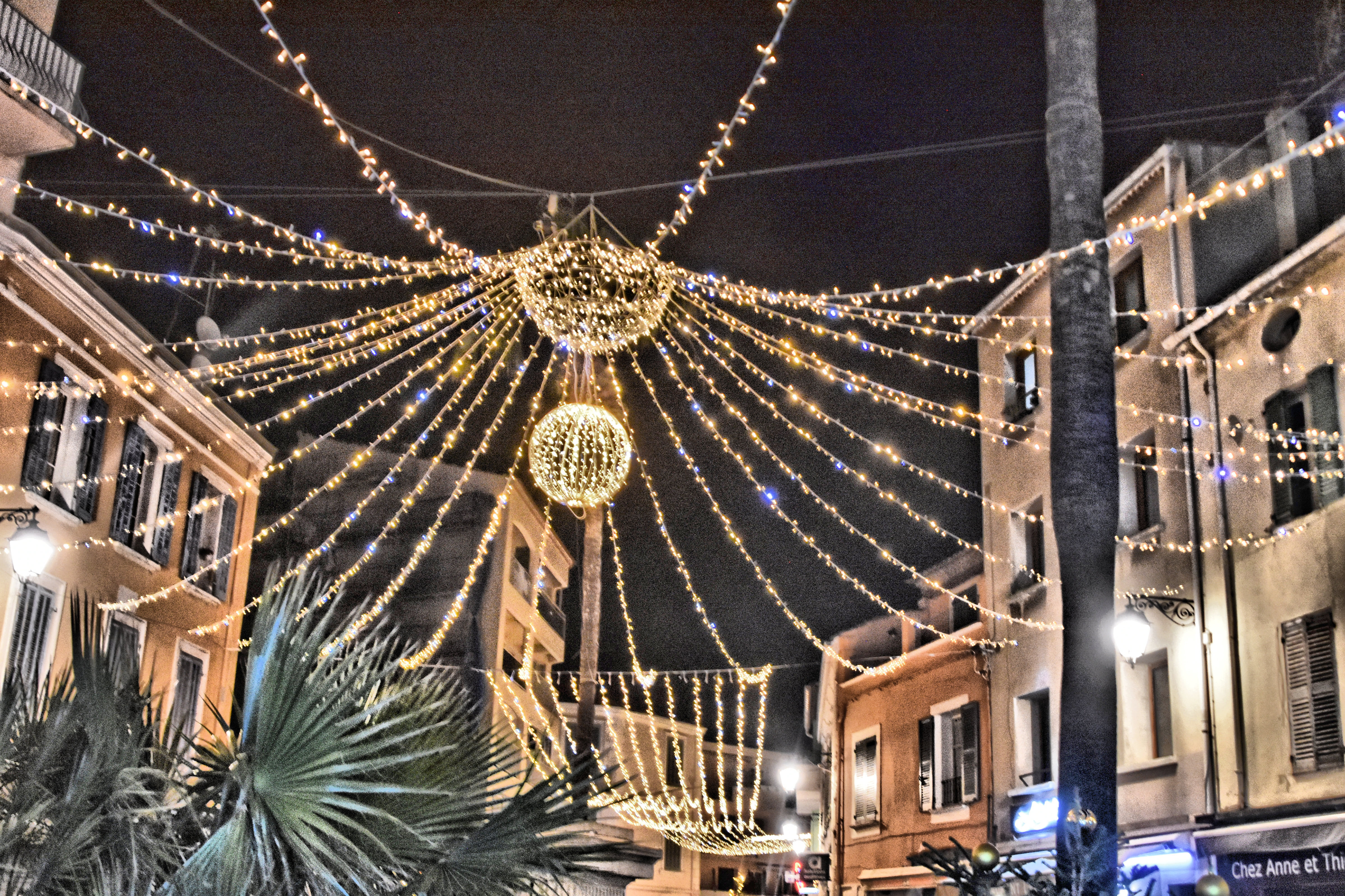 ÉPHÉMÉRIDES DU 22 DÉCEMBRE