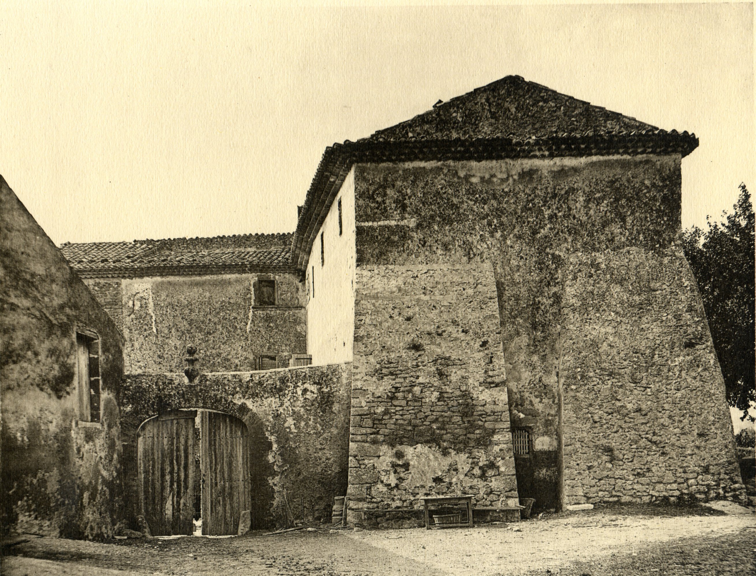 Éphémérides du Jeudi 18 Juillet – Fêtes, Dicton, et Faits Historiques