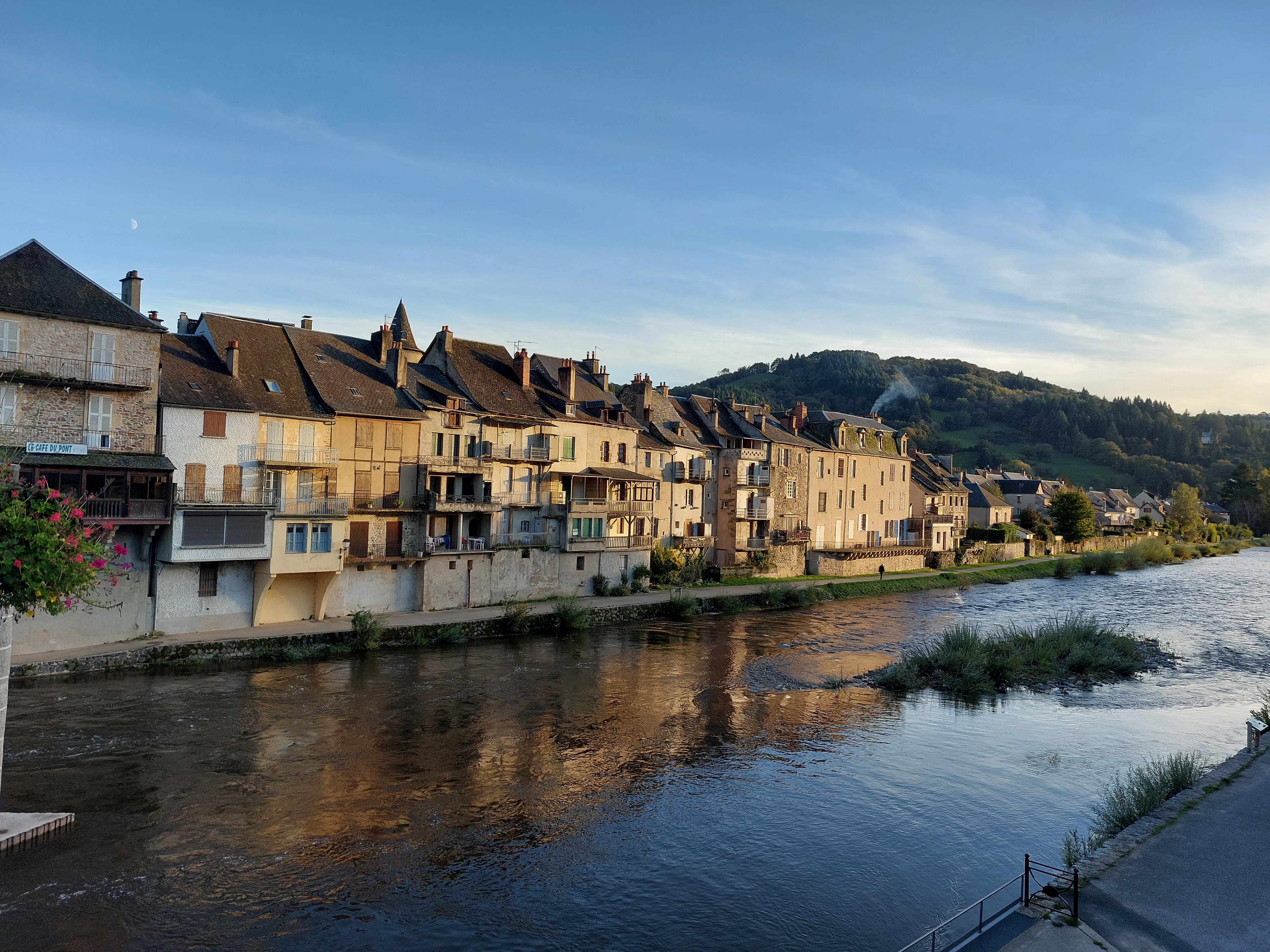 ÉPHÉMÉRIDES DU 24 FÉVRIER 2025