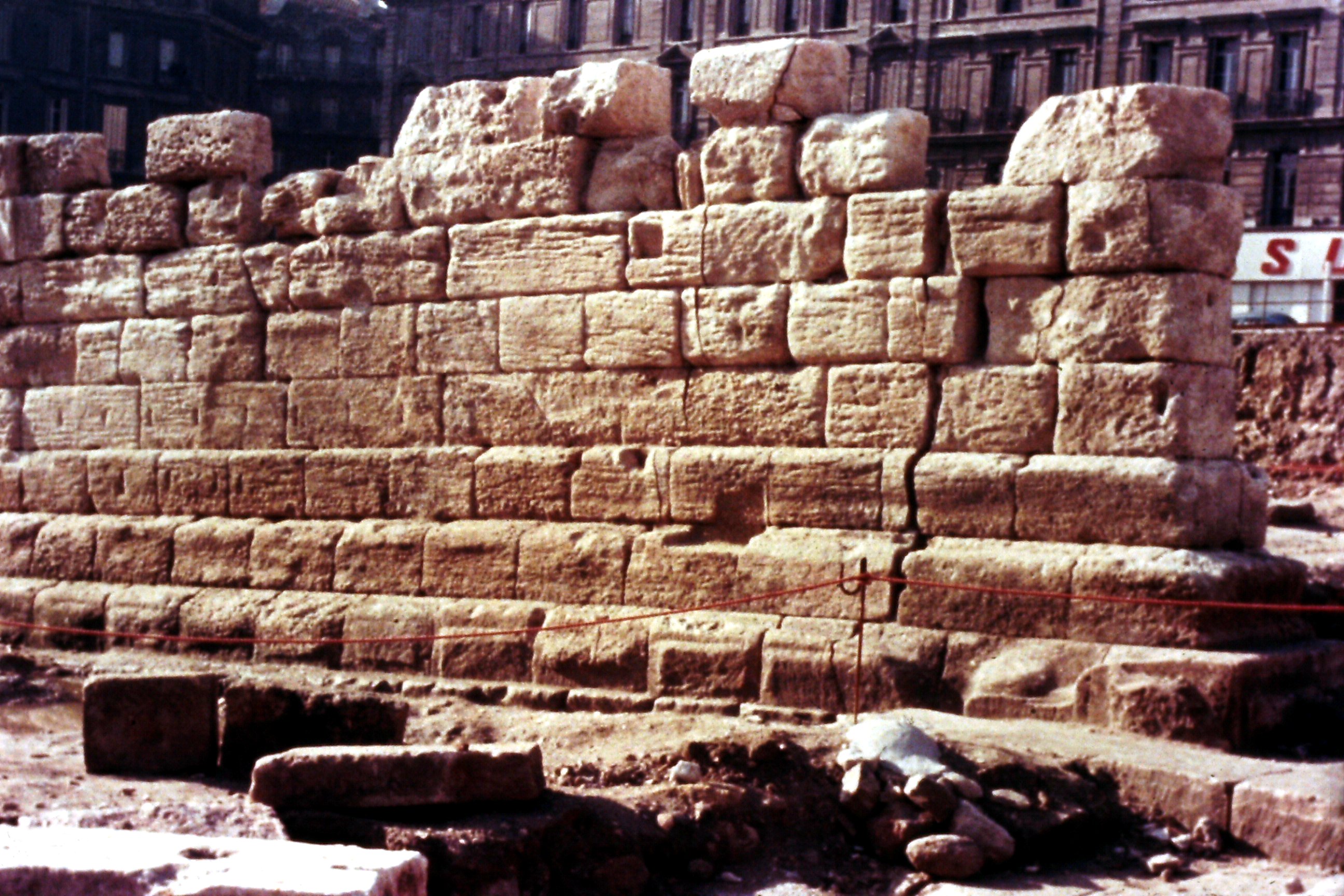 ÉPHÉMÉRIDES DU 10 MAI